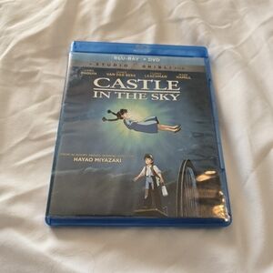 Castle in the Sky (Slip Cover, Blu-Ray/DVD)